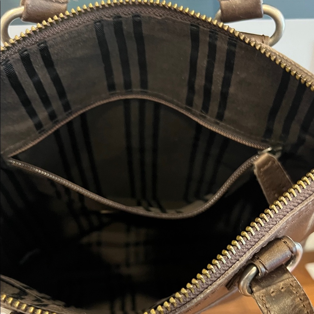 Frye Brown Leather Tote Bag - Classic Crossbody Carry - Picture 5 of 12